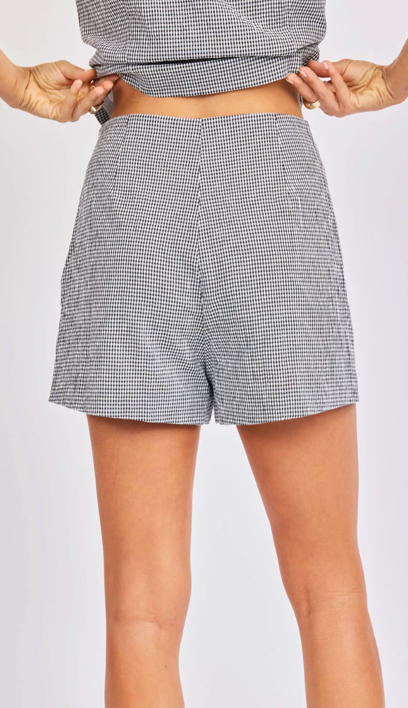Boardwalk Hot Short